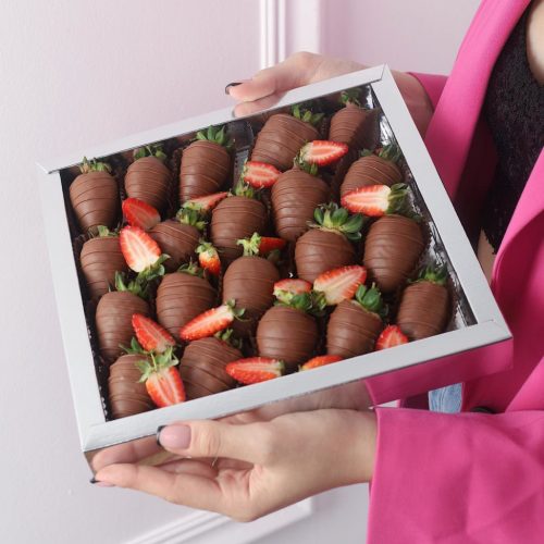 Клубника "Шоколадная классика"